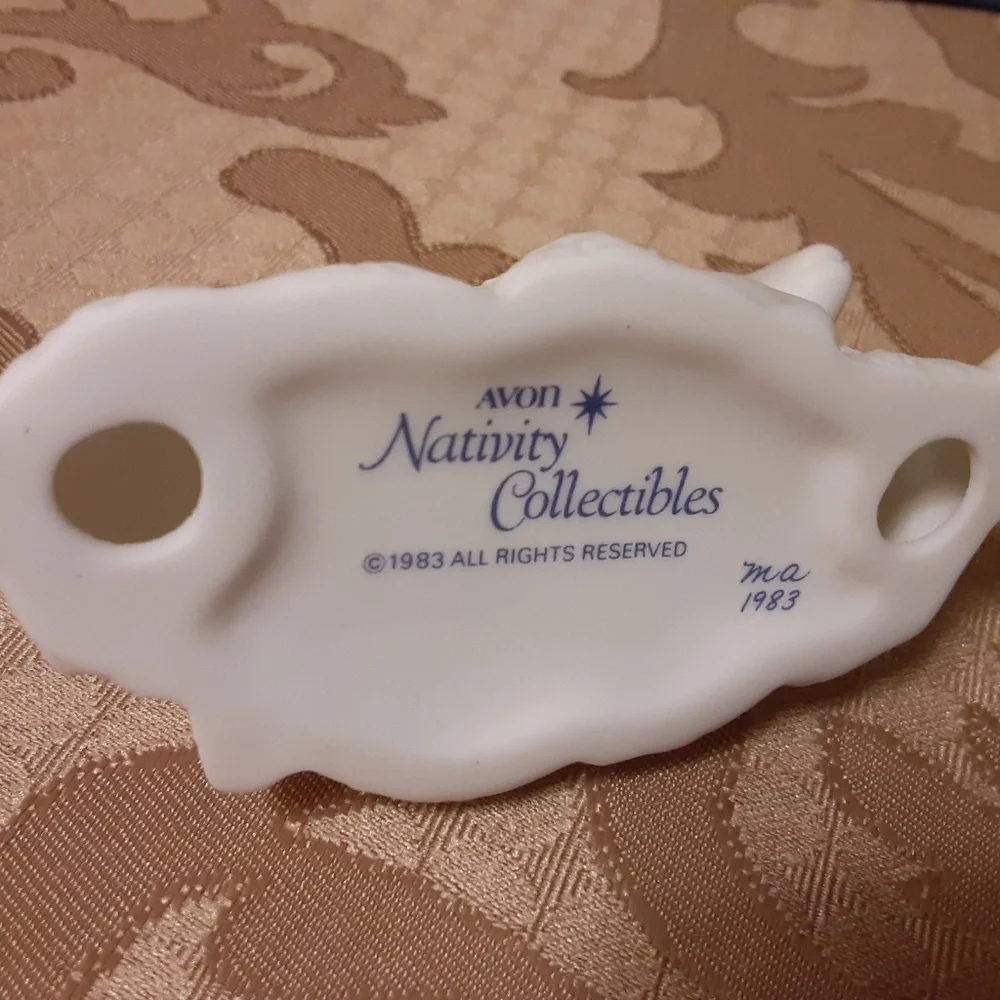 Nativity Avon Collectible The Sheep Porcelain Figurine